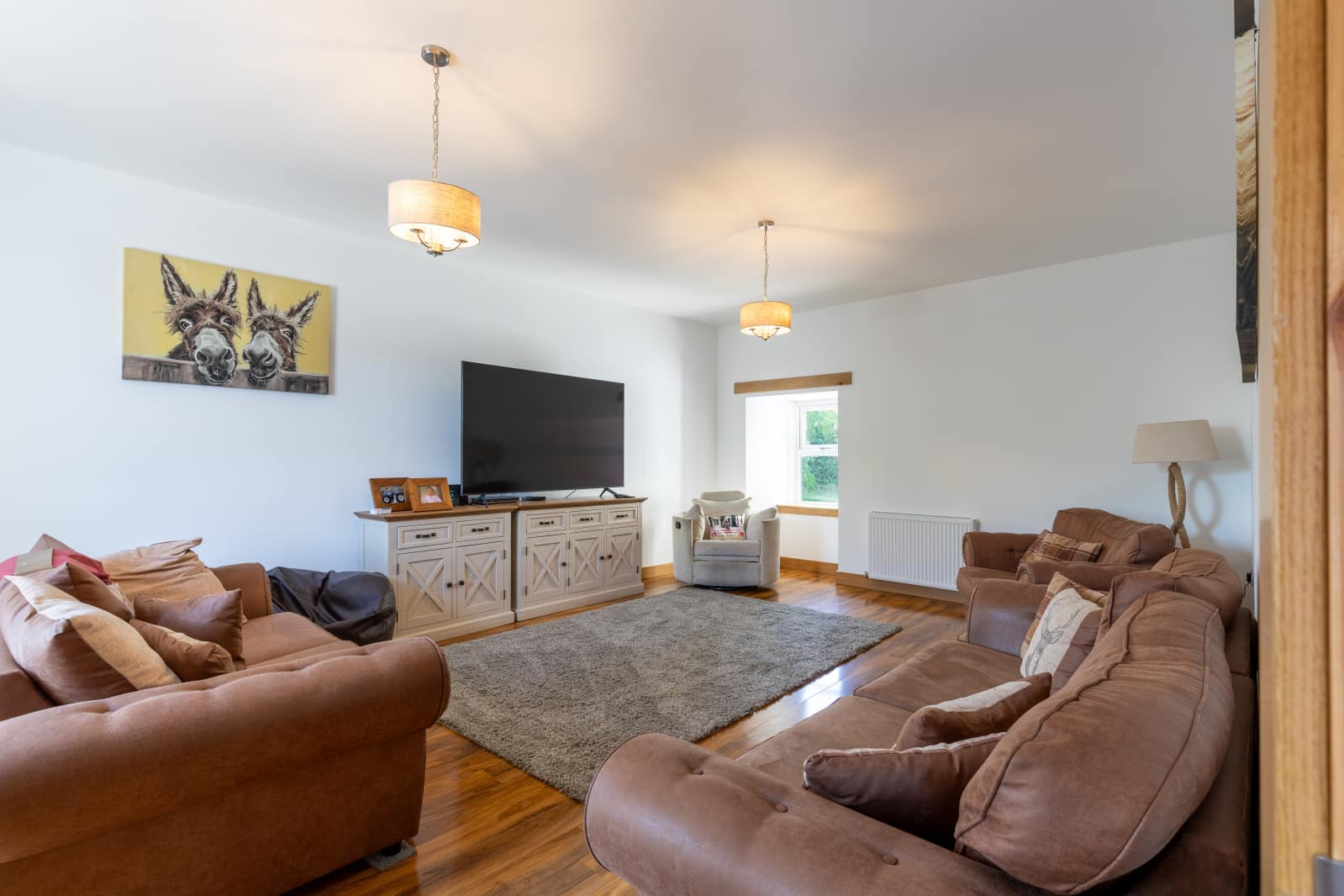 Devonside Farm, Saline, Dunfermline, KY12 9LN