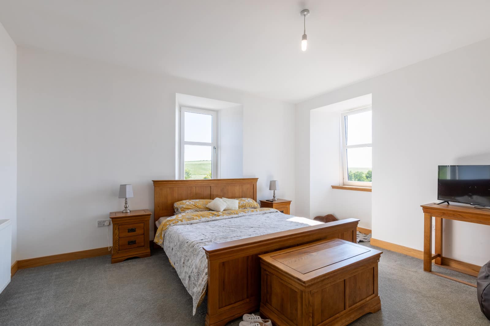 Devonside Farm, Saline, Dunfermline, KY12 9LN