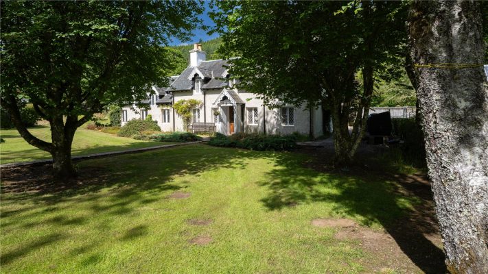 Guisachan Cottage, Tomich, Beauly, Highland, IV4 7LY