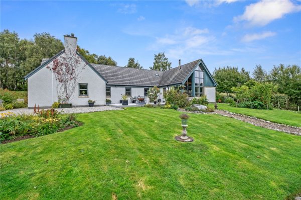 Inver Brae, Balnain, Drumnadrochit, Inverness, IV63 6TL