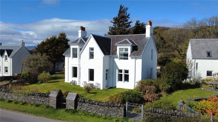 1 Cluain, Cullipool, Isle Of Luing, Argyll and Bute, PA34 4TX