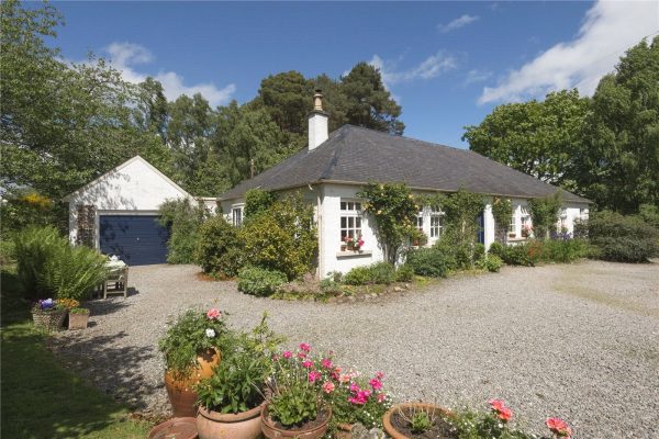 Crocnaboull, Muir Of Ord, Highland, IV6 7TW