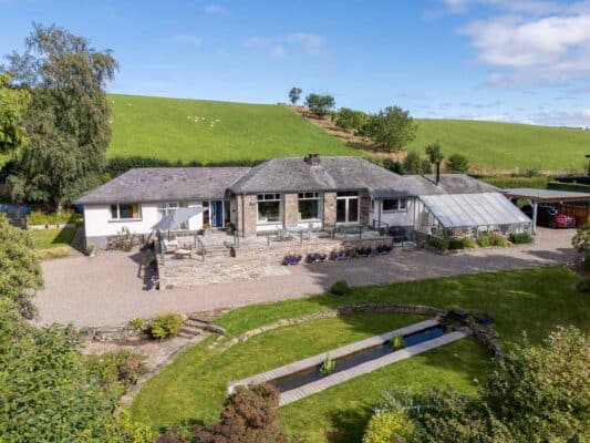 Heathfield, County Place, Pitcairngreen, Perth, PH1 3LS