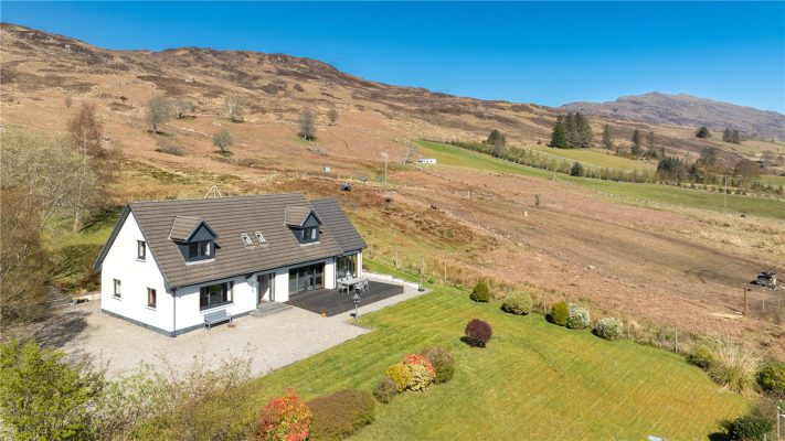 Rhudue House, Lochcarron, Strathcarron, Highland, IV54 8YH