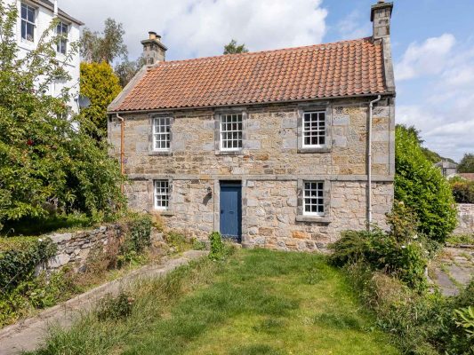 Wee Causeway House, Little Causeway, Culross, Dunfermline, KY12 8HU