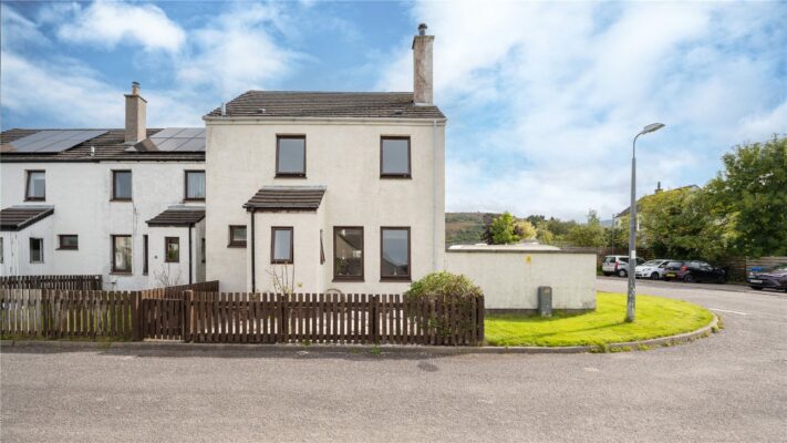Morefield Place, Ullapool, Highland, IV26 2TS